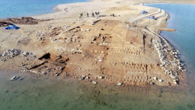 Photo de Une ville engloutie vieille de 3 400 ans refait surface après la sécheresse qui a frappé le Tigre en Irak