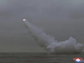 Photo de La Corée du Nord lance des missiles alors que les États-Unis et la Corée du Sud commencent des exercices